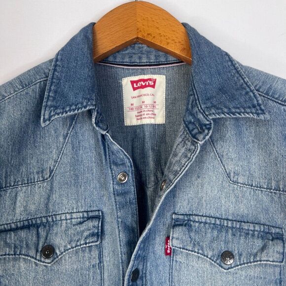 Levis Denim Blue Jean Button Up Cotton Shirt Youth Size Medium 10-12 YRS - Picture 5 of 9